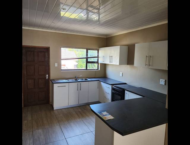 1 bed property to rent in GREENFIELDS